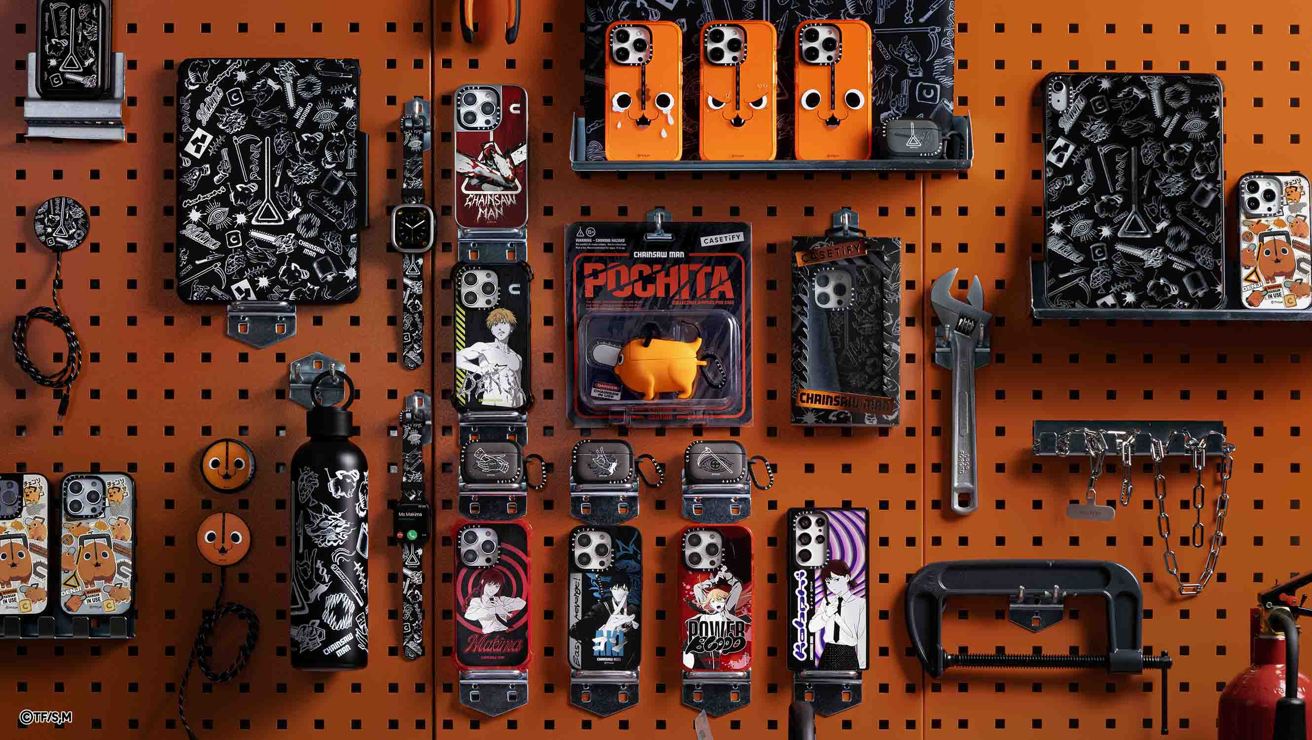 https://Manga News_08/Chainsaw_man_Casetify_total.jpg