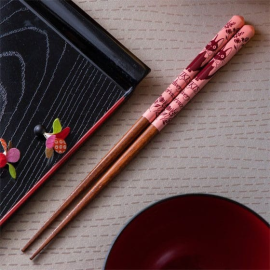 Studio Ghibli Baguettes laquées Kiki la petite sorcière rose 21 cm 