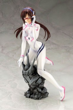 Mari Makinami Illustrious - Ver. White Plugsuit - Kotobukiya