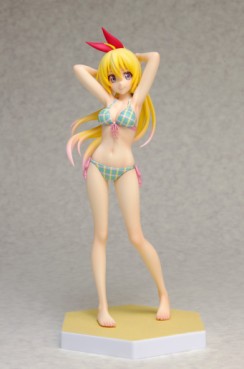 Chitoge Kirisaki - Beach Queens