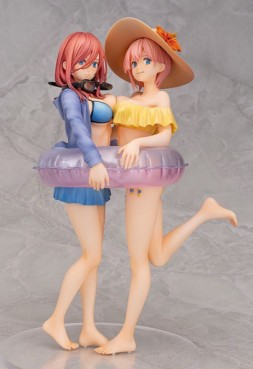 Ichika & Miku Nakano - Wing